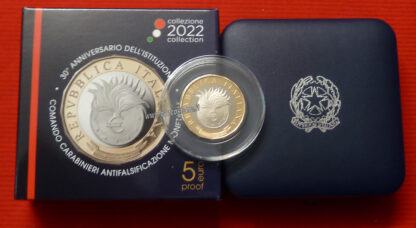 talia-5-euro-commemorativa-30°-Anniversario-dellistituzione-del-Comando-Carabinieri-Antifalsificazione-Monetaria-2022-Proof-